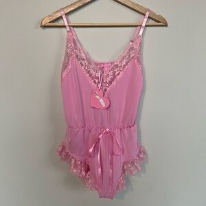 NWT Dolls Kill Sugar Thrillz Pink Lacy Lingerie Bodysuit CUTE Romper Women Small